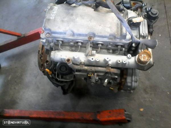 Motor Nissan D22 2.5Dti de  2003 ref: YD25ddti - 1