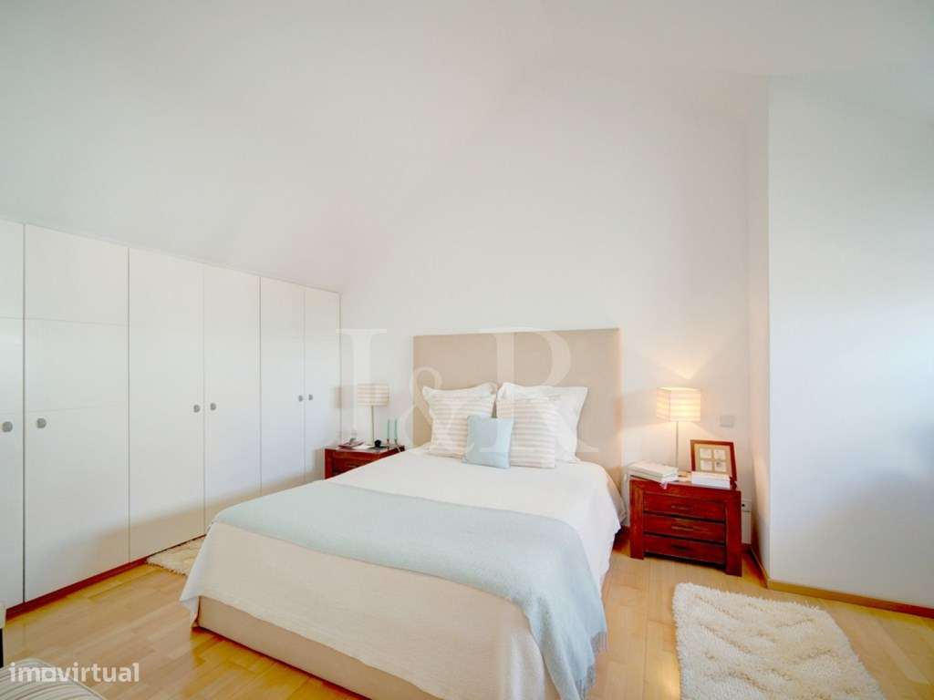 Apartamento T3 duplex com varanda no Chiado, Lisboa-11