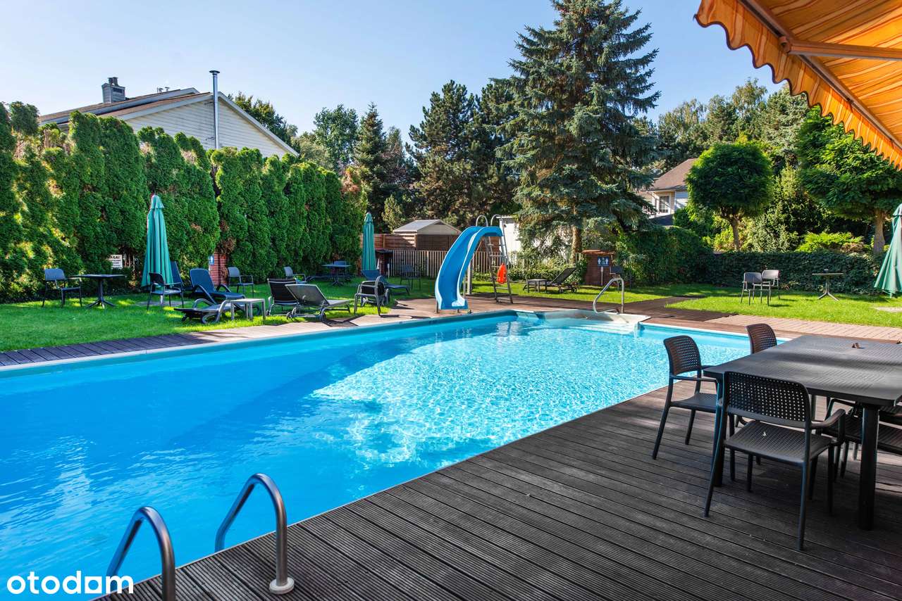 Dom z dużym ogrodem na osiedlu Zielonym-6