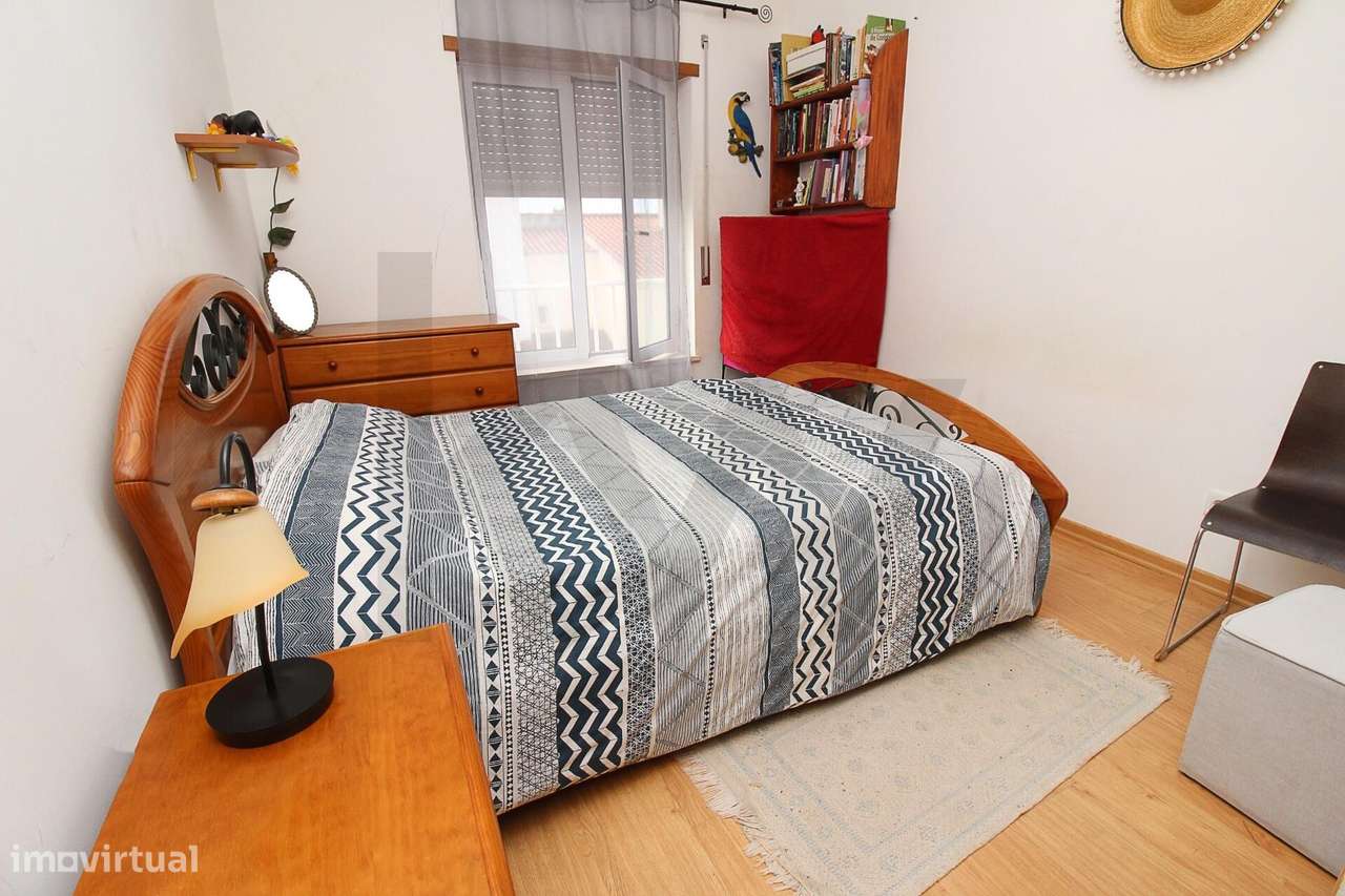 Duplex T3 com Garagem Box em  Silves-5