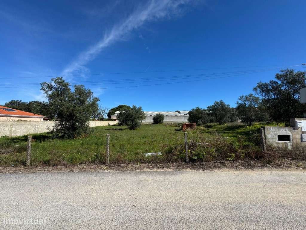 Moradia terrea T4 com 330m2 de área e lote de 3.265m2 em Azeitão-26