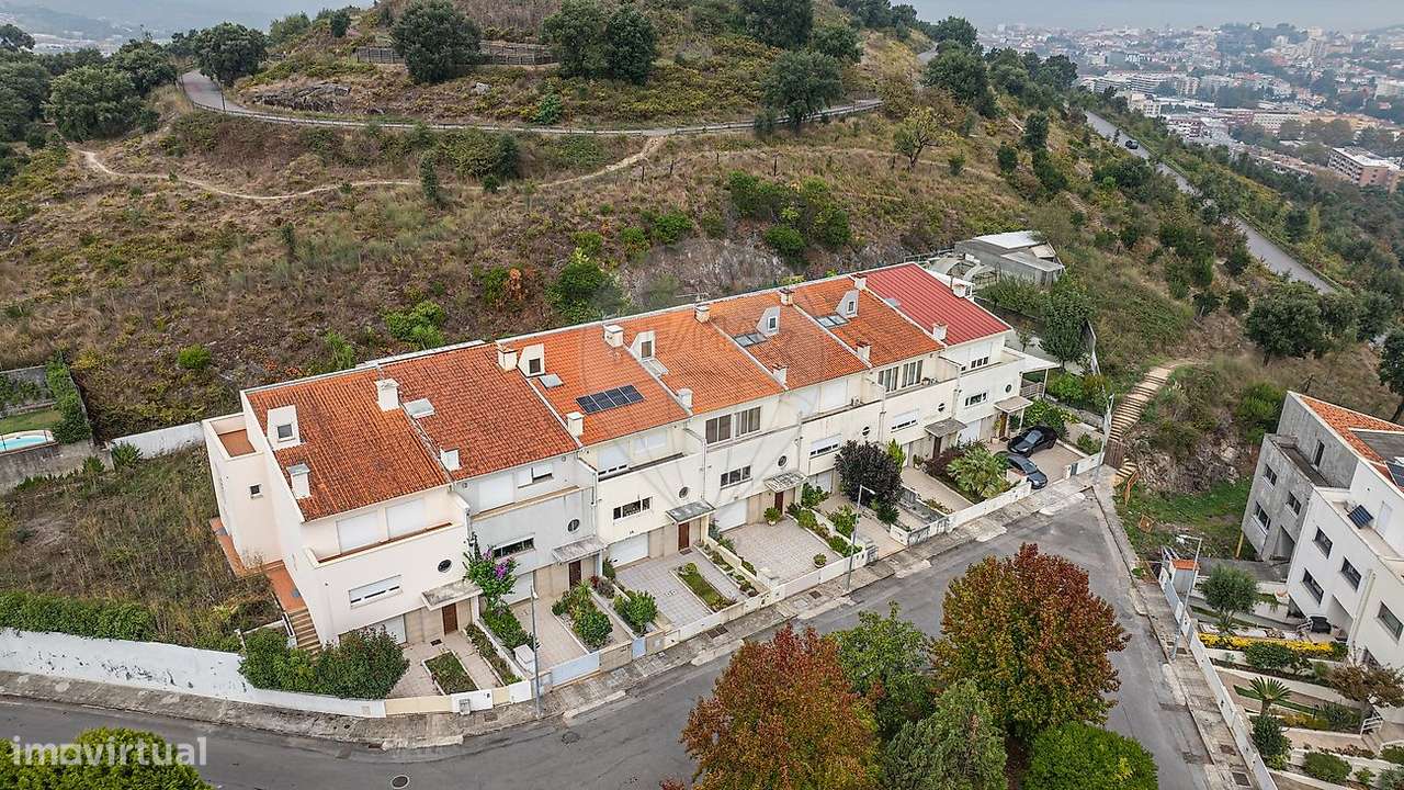 Moradia T5 para venda-40