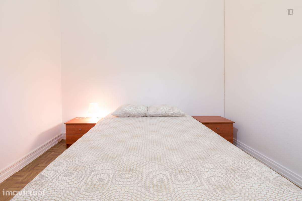 Quarto - localizado em Picoas Lisbon - Grande imagem: 5/6