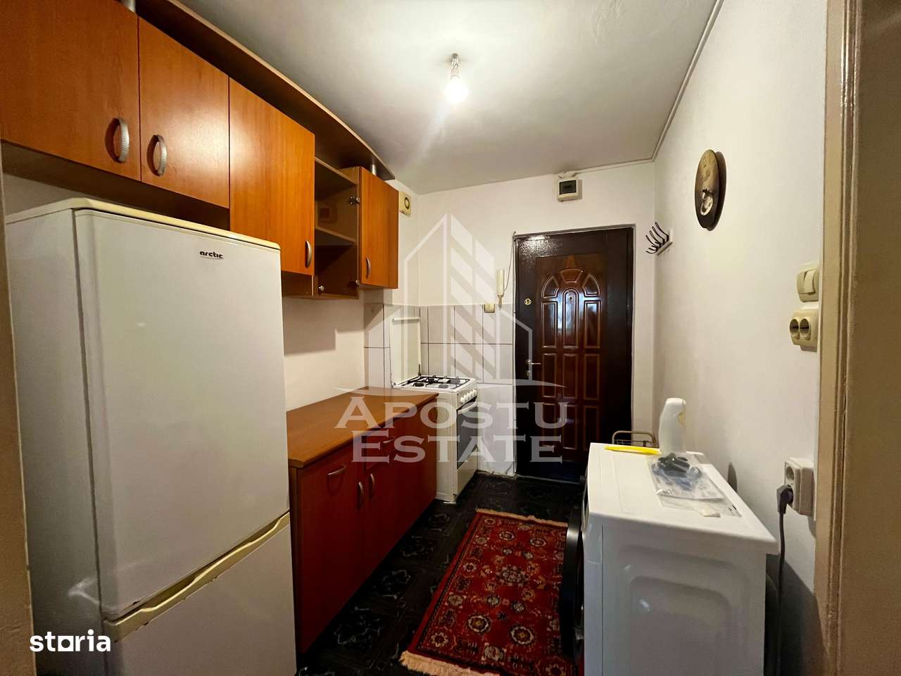 Apartament o camera, etaj 4, bloc anvelopat, Complexul Studentesc - Imagine principală: 4/8