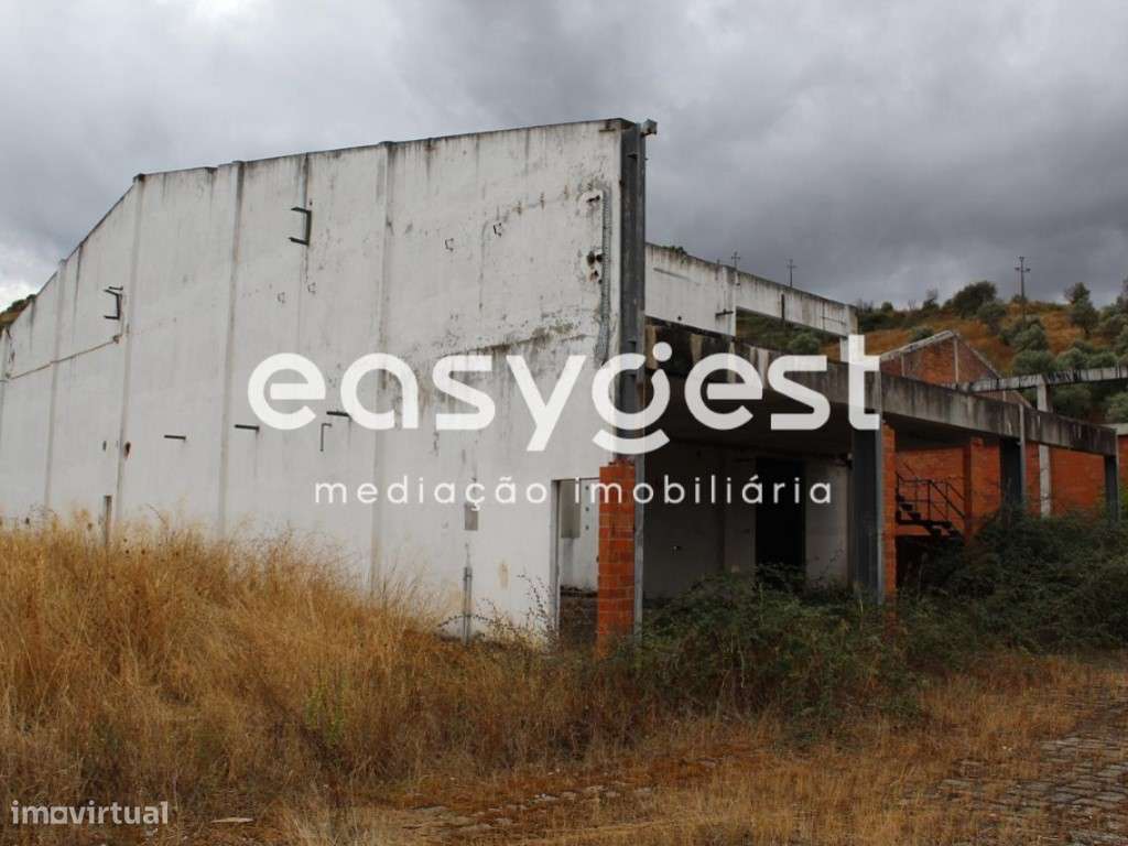 Armazéns Industrial, destinado a Industria e Comercio fácil acesso - Grande imagem: 4/15