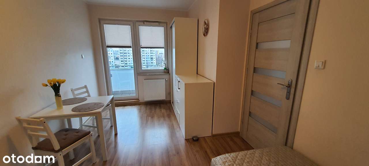 Awiator - nowoczesne dwa pokoje, oddzielna kuchnia, dwie toalety - Pełny obrazek: 3/12