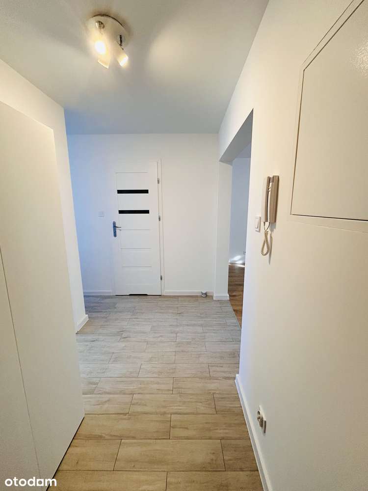 Na sprzedaż 2 pokoje po remoncie-blok-balkon-piwnica-8