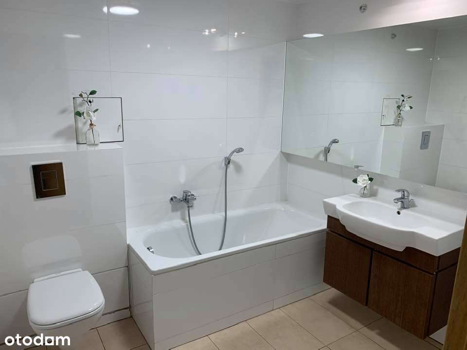 Przestronne 2-pokojowe mieszkanie z balkonem i garażem-16