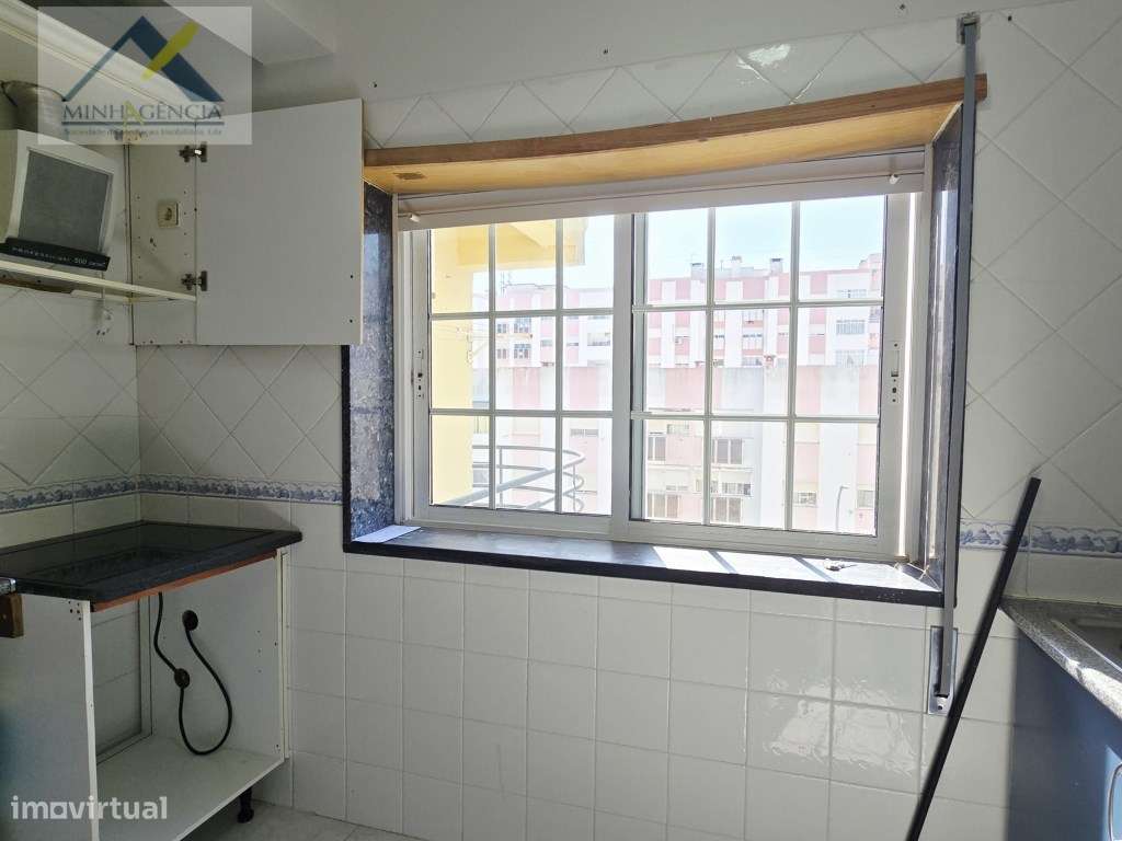 Apartamento T2 no Vale do Cobro em Setúbal-10
