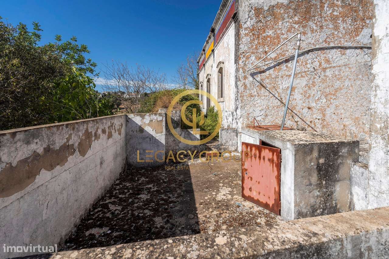Moradia Devoluta + Ruína + Terreno Urbano, zona de Loulé - Grande imagem: 5/60