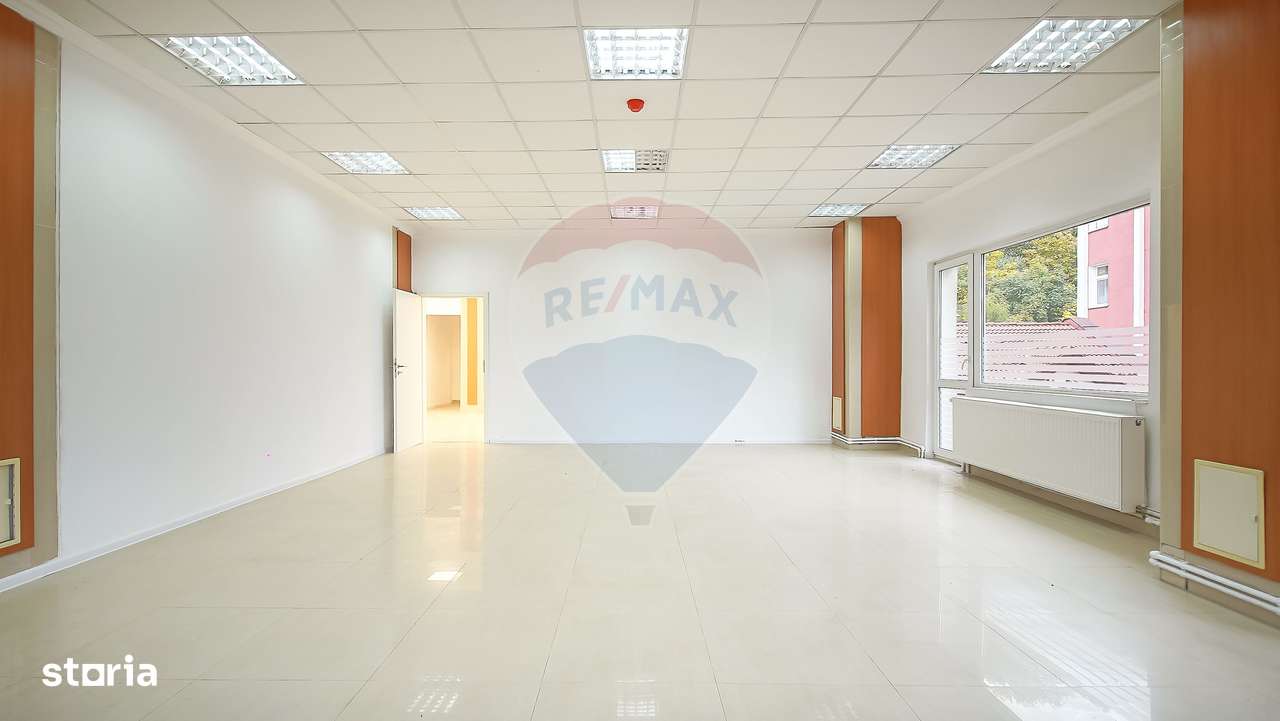 Spatii BIROURI - DE INCHIRIAT- CUZA | Posibilitate închiriere pe nivel - Imagine principală: 4/15