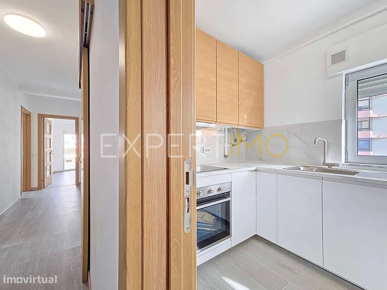 Apartamento T3 Renovado junto ao Aqua Portimão - Grande imagem: 2/33