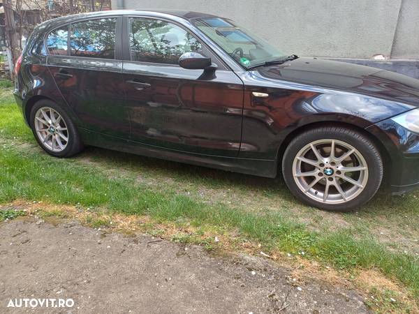 BMW Seria 1 120d DPF Edition Lifestyle - 3