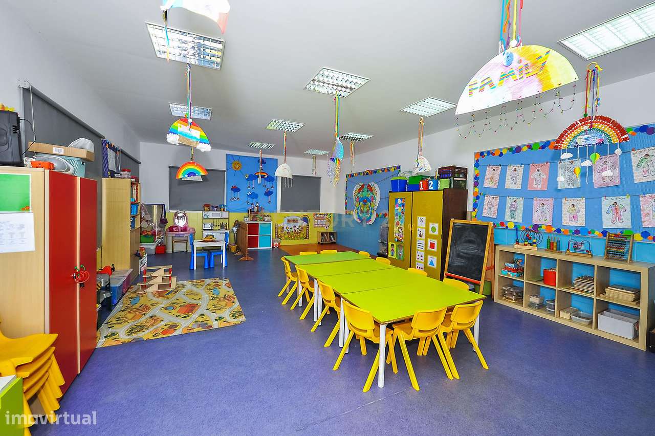 Imóvel com negócio (colégio)– Centro da Parede, Cascais-40