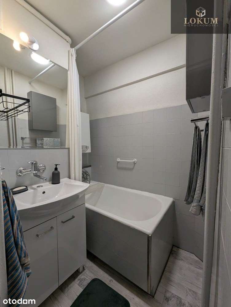 Mieszkanie Na Sprzedaż Cz-Wa Centrum !!!-6