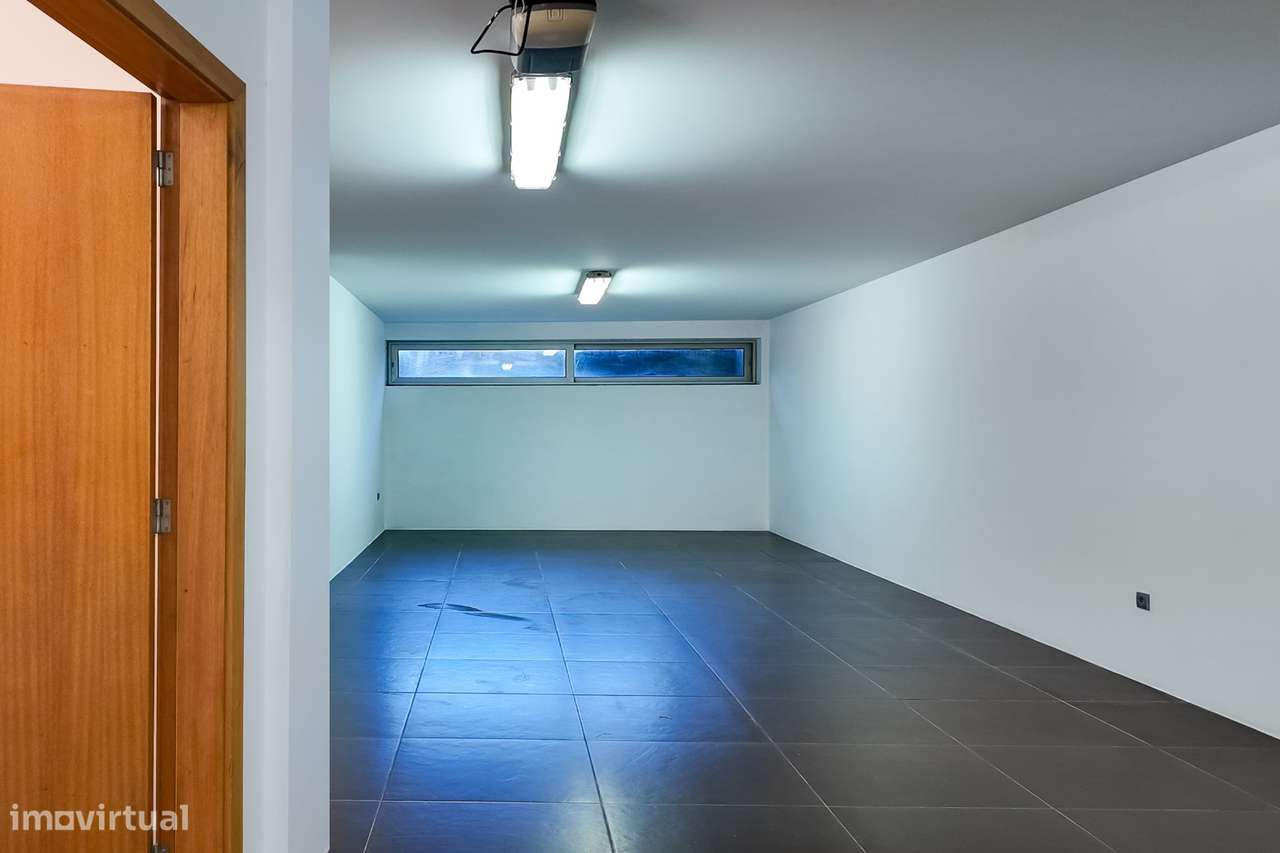 Moradia, 360 m², Gamil e Midões - Grande imagem: 4/21