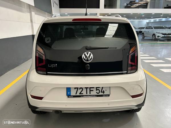 VW Cross Up! 1.0 - 8