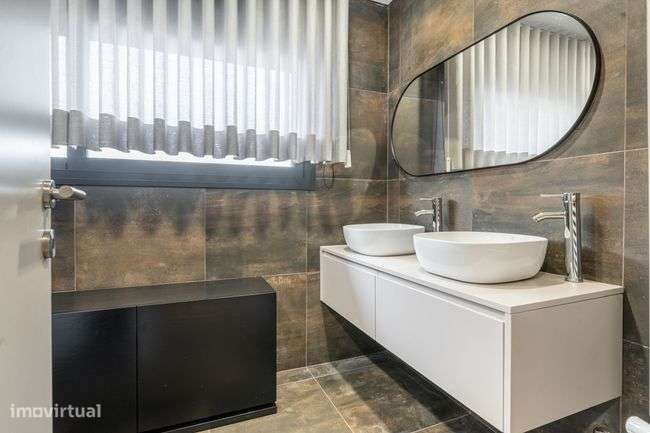 Moradia T4 à venda em Vila Verde - Loureira-20