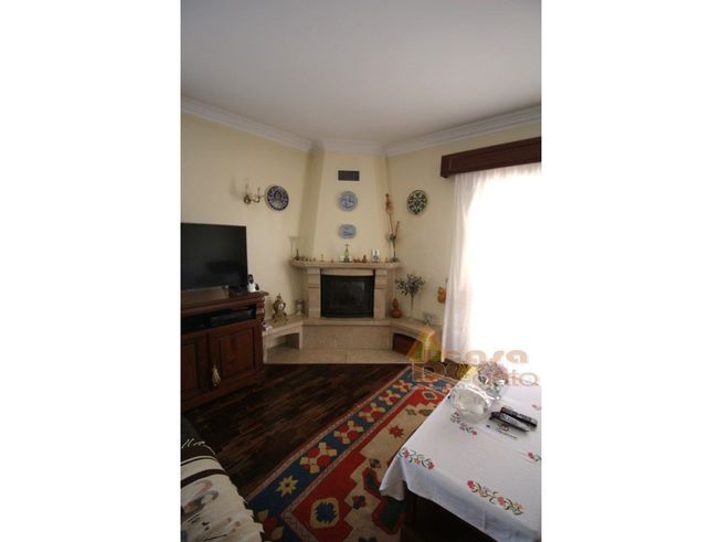 Moradia de 3 frentes com excelente luminosidade-25