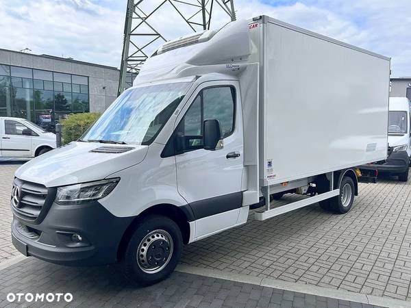 Mercedes-Benz SPRINTER - 1