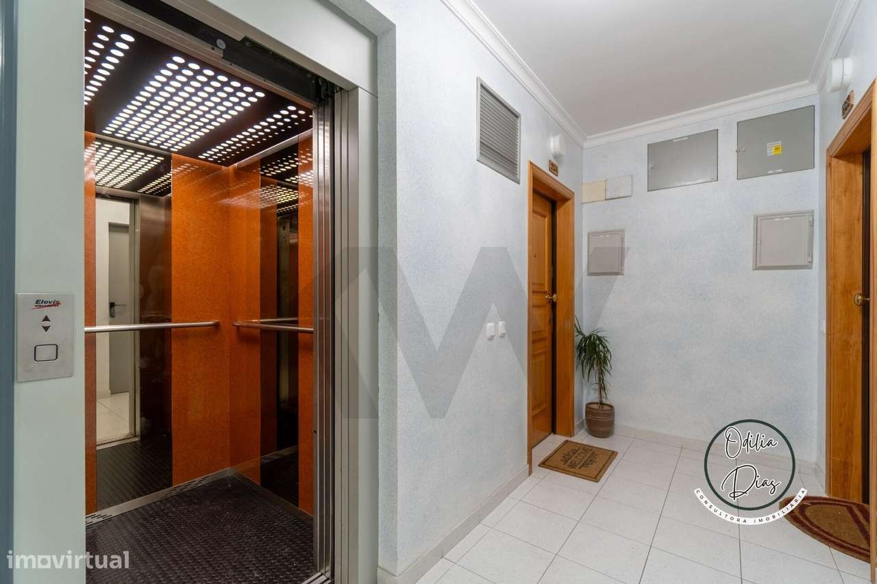 Apartamento T1| Estacionamento| Praia de Quarteira - Grande imagem: 5/35