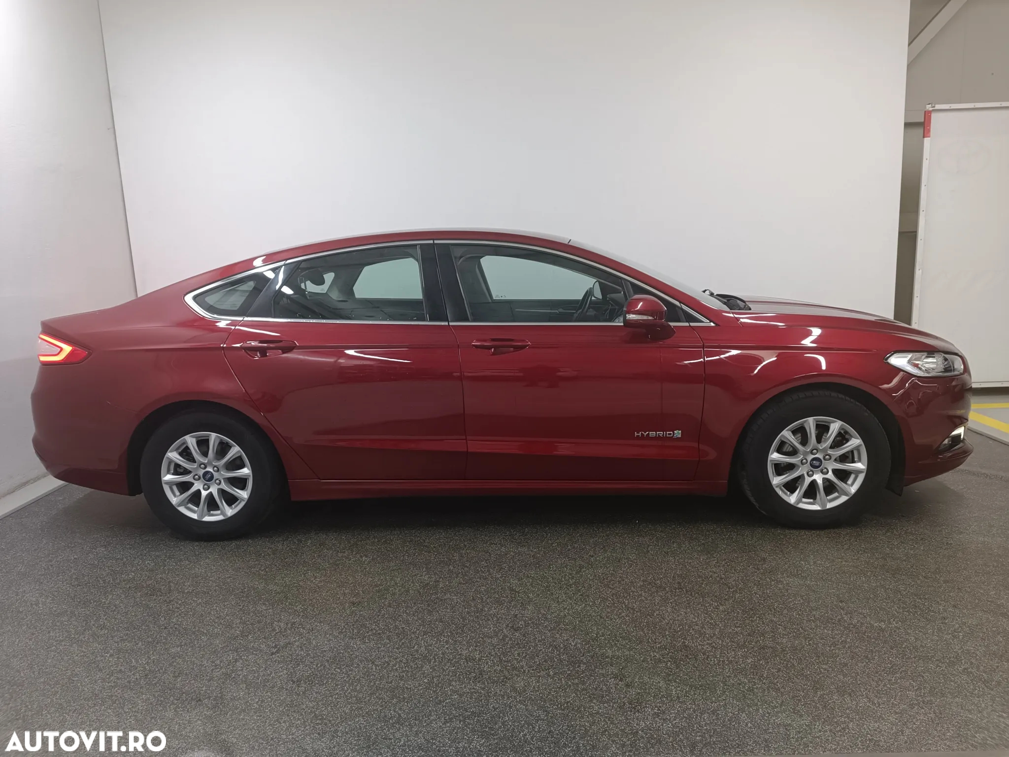 Ford Mondeo 2.0 Hybrid - 4