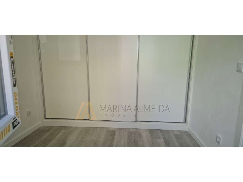 Moradia térrea T1+1 totalmente remodelada de raiz, acabamentos mode... - Grande imagem: 5/17