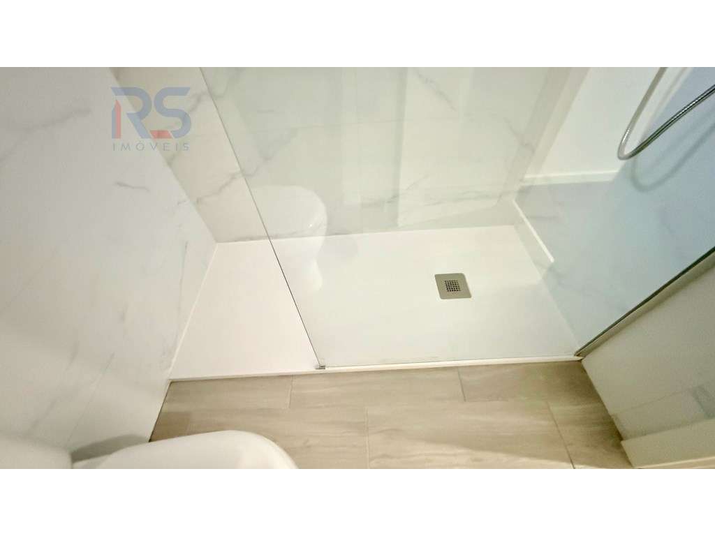 Espaço Comercial Convertido em Habitação Santo Tirso-15