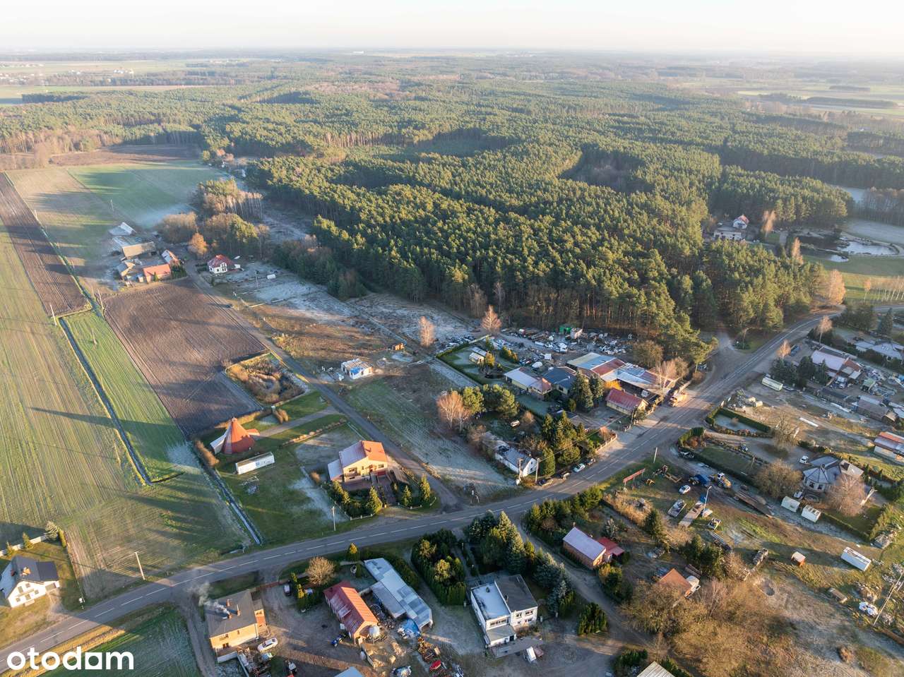 Działka Czmoniec | niedaleko lasu | pozwolenie na budowę| media| cisza-4