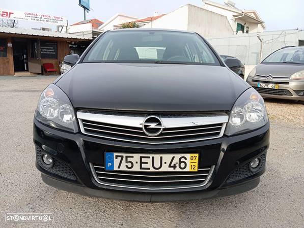 Opel Astra 1.7 CDTi Cosmo - 3