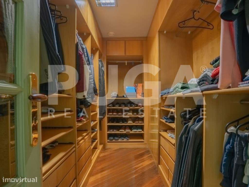 Moradia T5 em Miramar | Propriedade com 4.900 m², piscina coberta e...-10