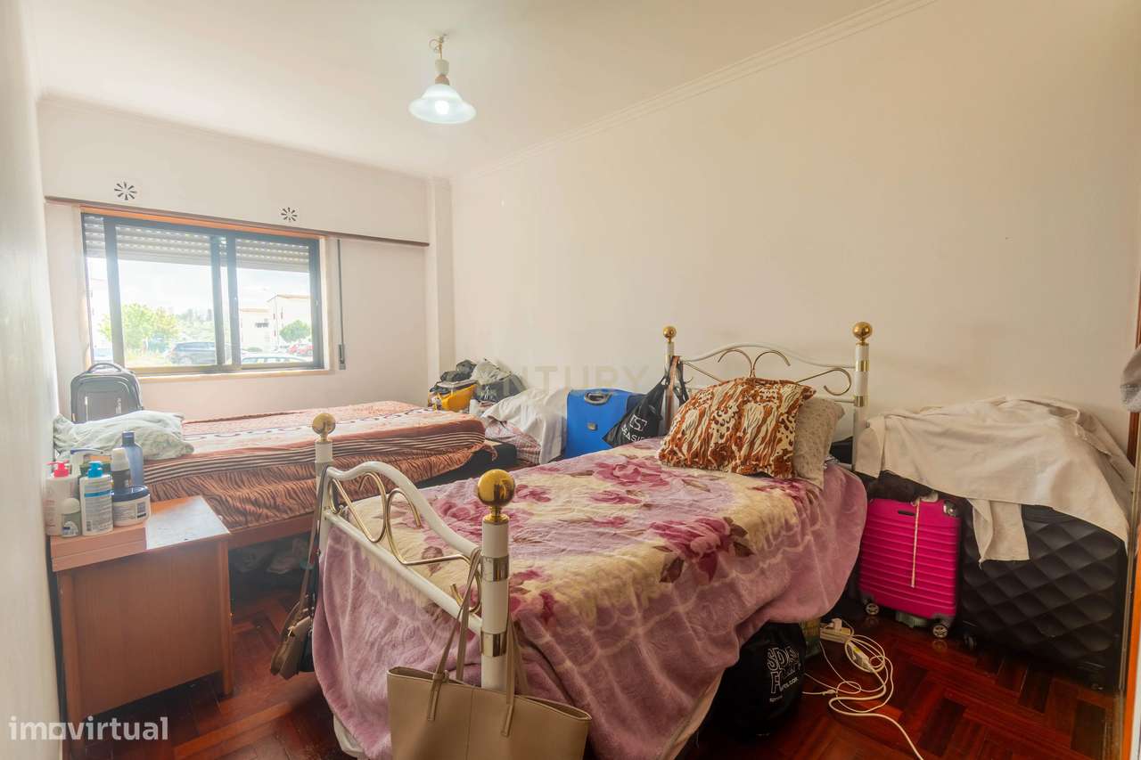 Apartamento T2 em Queluz (Pendão) com ou sem investimento!!-11