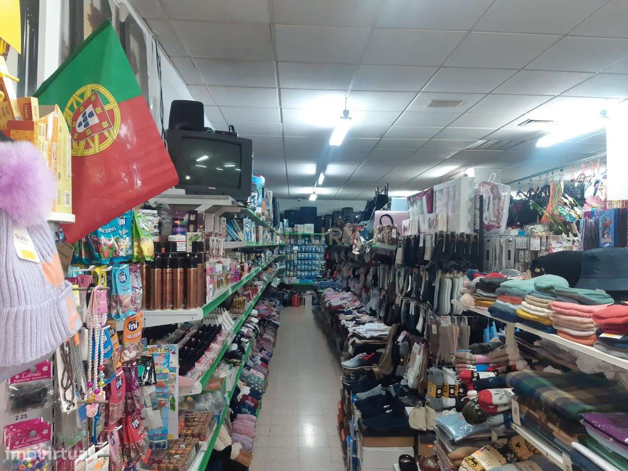 Armazém em Santa Iria de Azóia - Grande imagem: 5/12