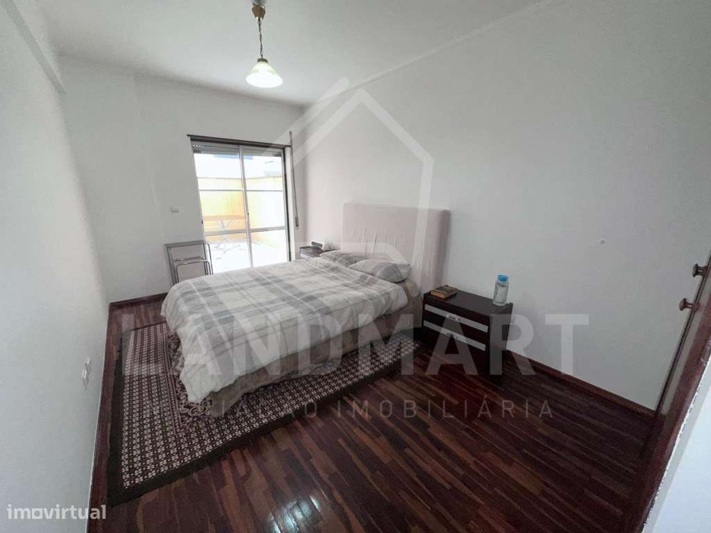 Apartamento T2, Centro de Alcobaça-8