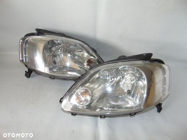 KOMPLET oryginalne lampy przednie lampa przednia przód lewa prawa VW Volkswagen Fox 03-10r Europa - 1