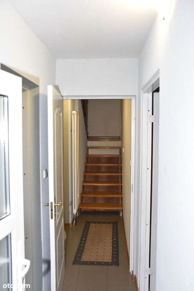 Dom dla pracowników. 9 pokoi, 4 łazienki, 3 kuchni - Pełny obrazek: 4/20