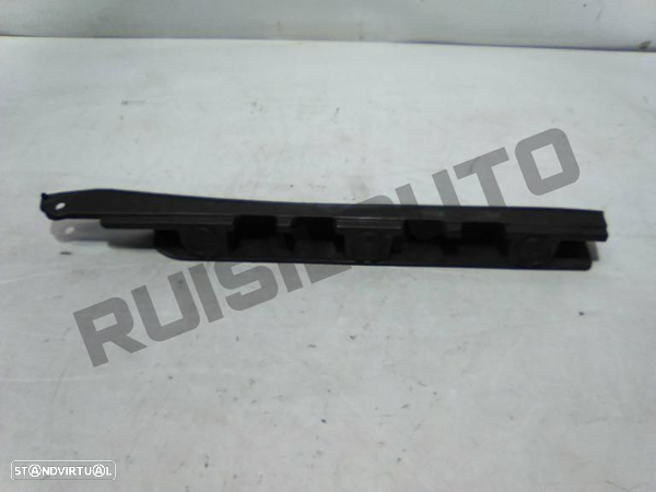 Guia / Encaixe Pára-choques Trás Direito  Bmw X3 (e83) [2003_20 - 2