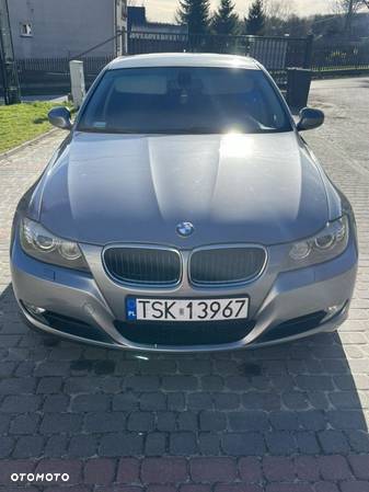 BMW Seria 3 320d DPF Touring - 1