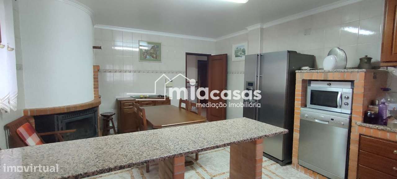 Moradia T4 - Zona de Oiã-4