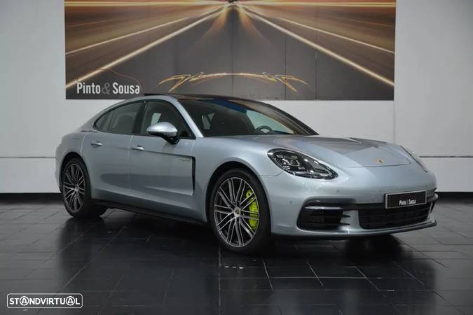 Porsche Panamera 4 E-Hybrid - 3