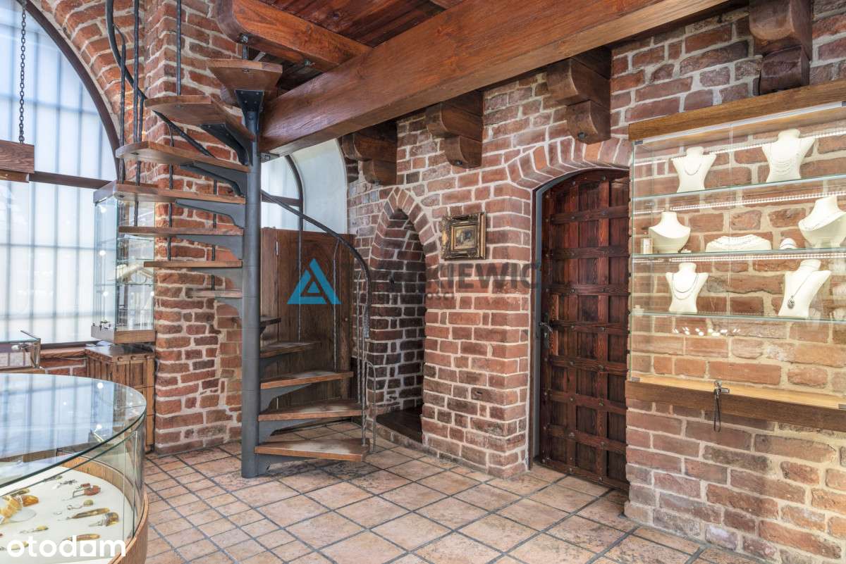 Średniowieczna Brama Garncarska/Baszta - Malbork - Pełny obrazek: 4/20