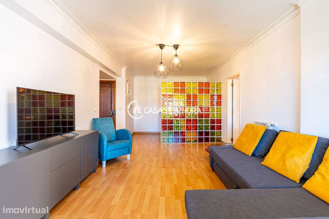 T1 mobilado com lugar de garagem na Alameda da Guia em Cascais - Grande imagem: 2/18