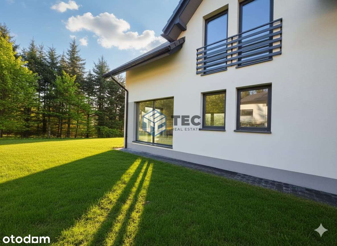 Dom wolnostojący z własnym lasem i działką 10 arów-1