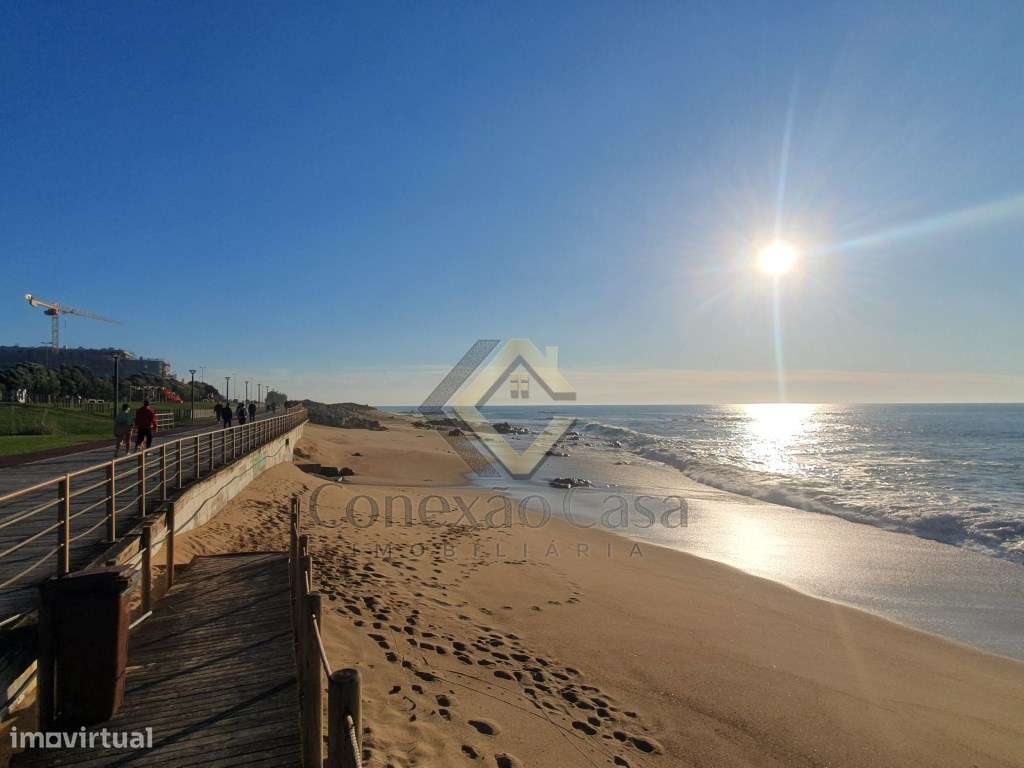 TERRENO COM MORADIA V2 INCLUÍDA JUNTO Á PRAIA DE CANIDELO, V N GAIA-6