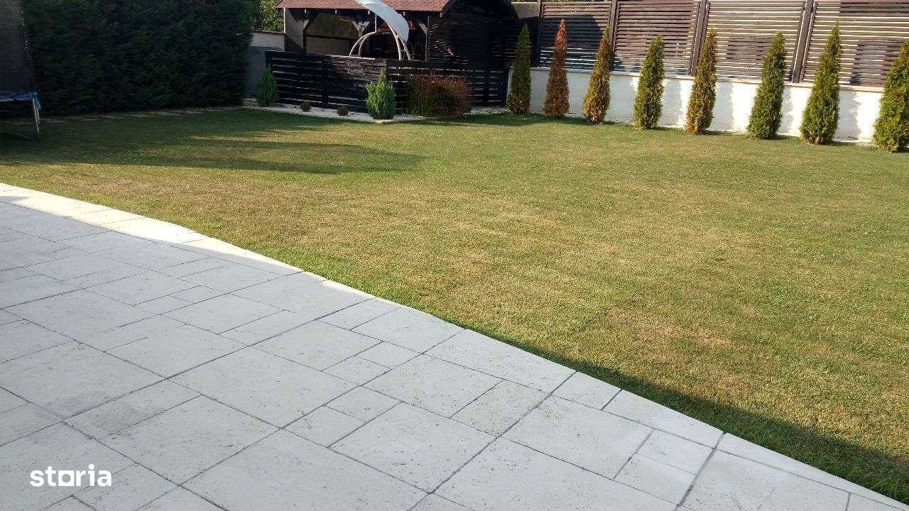 Casa frumoasa cu o curte minuna, mobilata complet, utilata 700mp teren - Imagine principală: 4/12