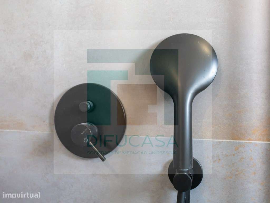 Moradia T3 com 2 Suítes e Pérgula de Estacionamento-24