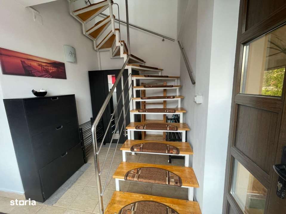 Vila deosebita cu 9 camere, 300 mp, zona Jolie Ville - Imagine principală: 4/16