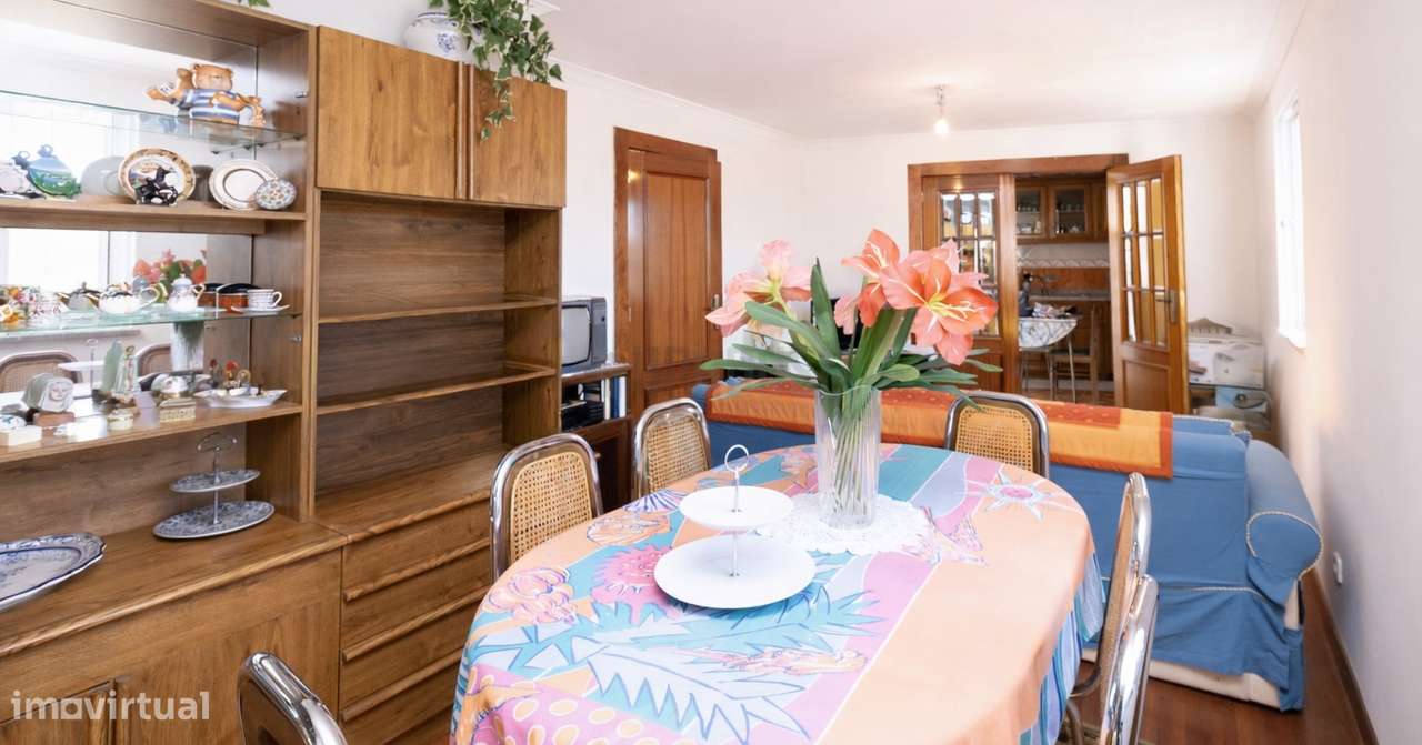 Moradia T2+1 em São Salvador - Espaço, Potencial e Proximidade à Cidad - Grande imagem: 5/15