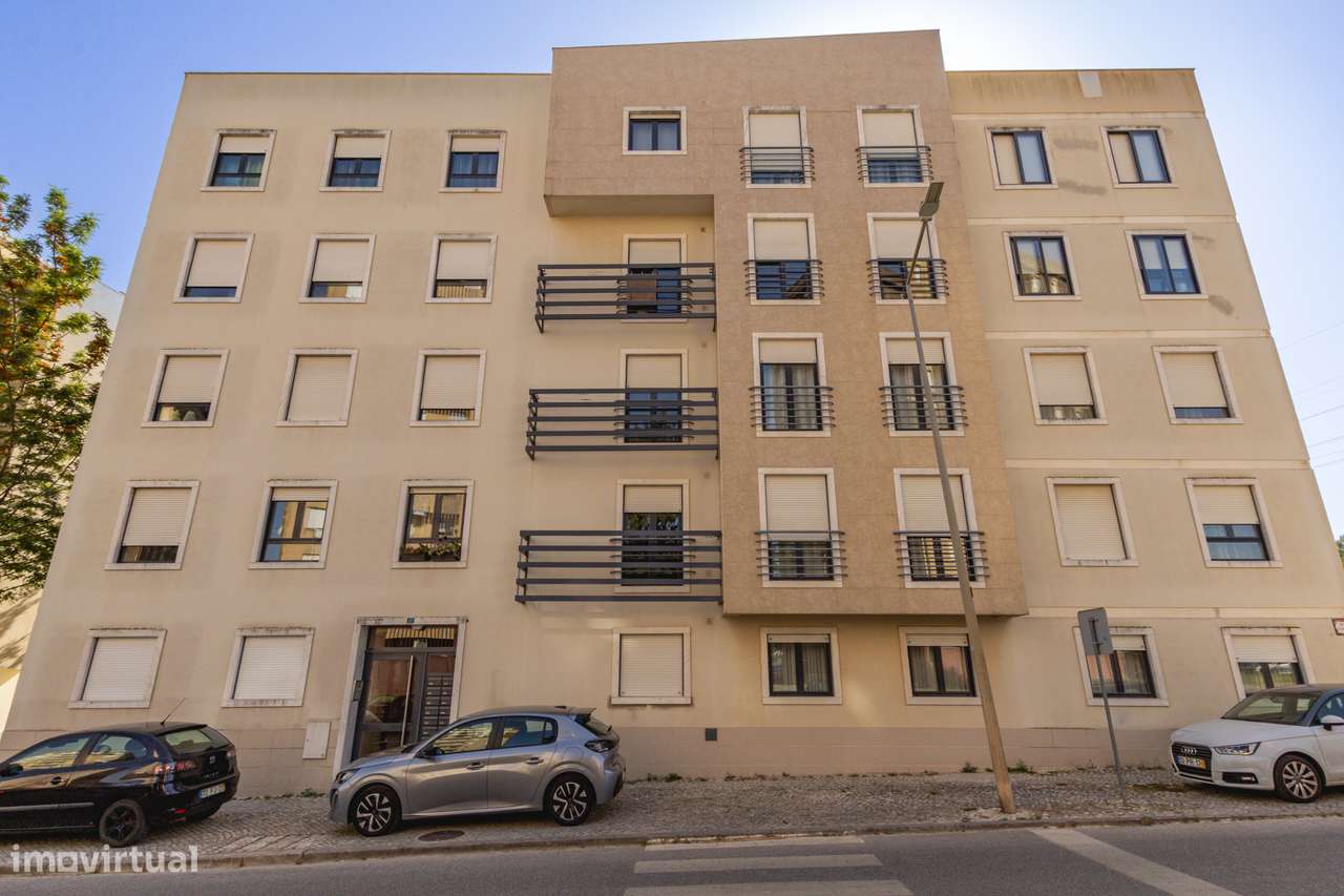 APARTAMENTO T2 | SUÍTE | LUGAR DE ESTACIONAMENTO | VIALONGA-33