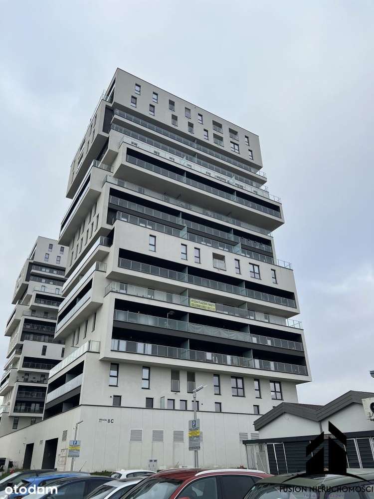 Nowoczesne, w pełni wyposażone mieszkanie z widoki-12